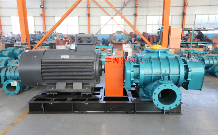 三葉羅茨鼓風(fēng)機.jpg 三葉羅茨鼓風(fēng)機